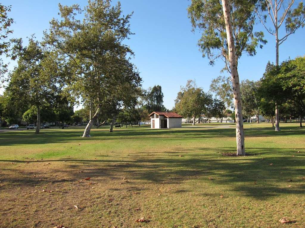 Smith-Murphy Park | 5290 Cameron Dr, Buena Park, CA 90621, USA | Phone: (714) 562-3500