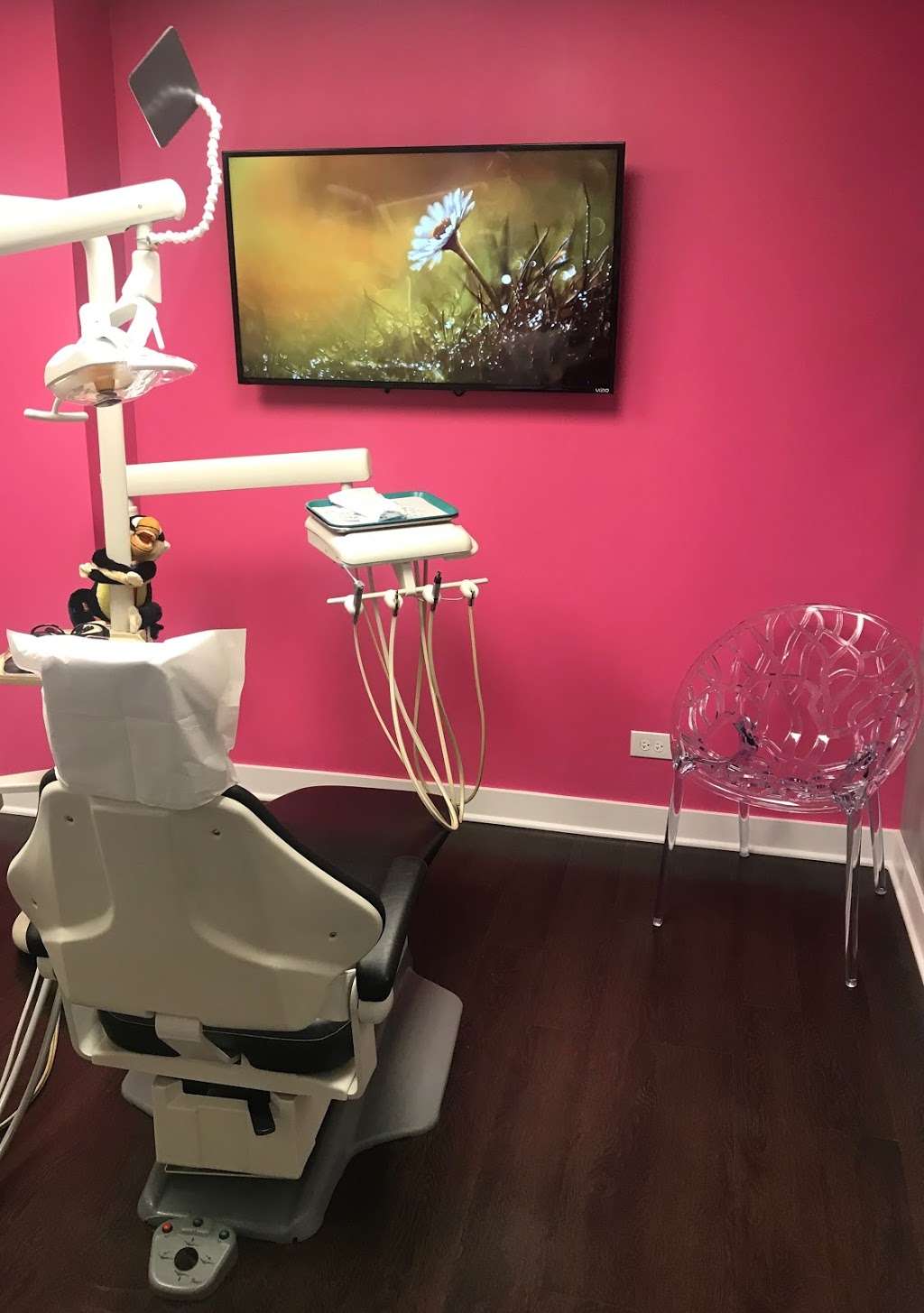 Warrenville Dental Group | 28W530 Batavia Rd, Warrenville, IL 60555, USA | Phone: (630) 393-4600