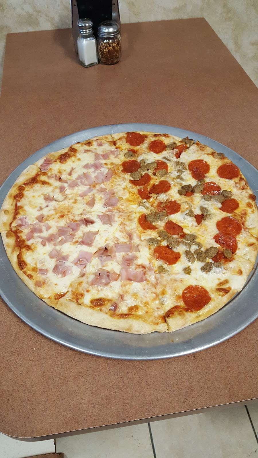 Fratelli Pizza | 112 Easton Rd, Warrington, PA 18976, USA | Phone: (215) 491-7273