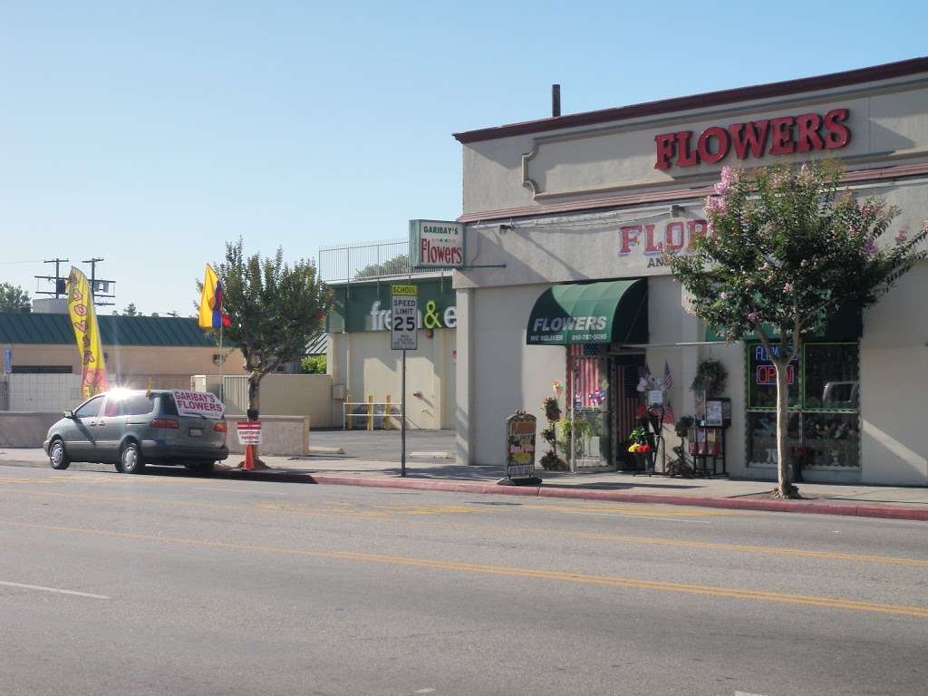 Garibays Flowers | 15222 Vanowen St, Van Nuys, CA 91405, USA | Phone: (818) 787-5095