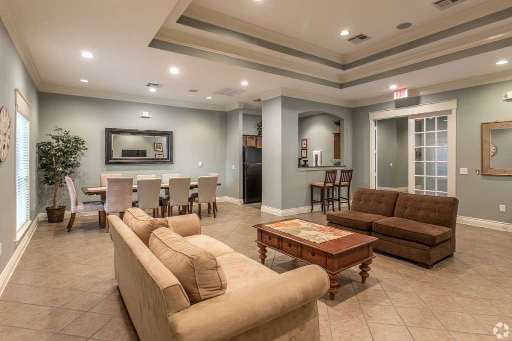 The Lakes At Westview Apartments | 1900 Westview Blvd, Conroe, TX 77304, USA | Phone: (936) 760-6767