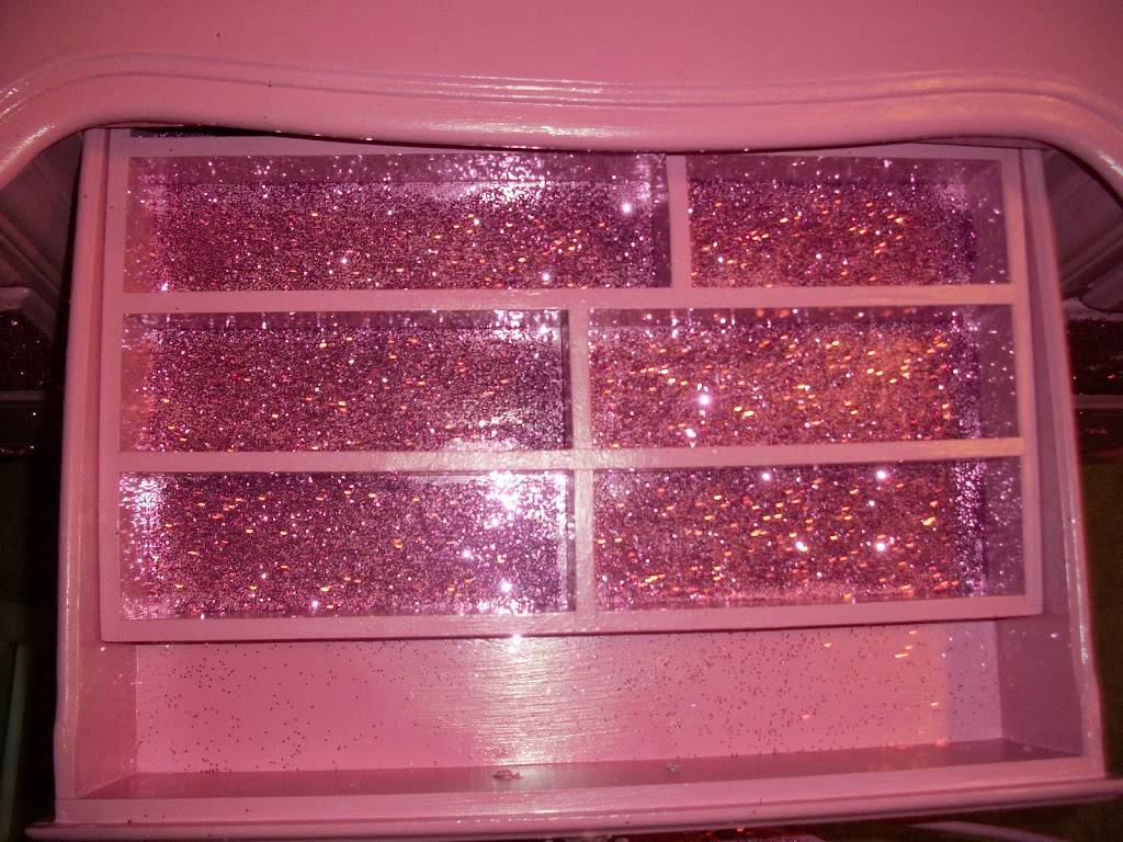 That GLITTER store! | 13th &, Q St, Omaha, NE 68107, USA | Phone: (402) 714-3147