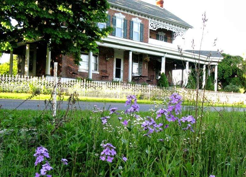 Pamelas Forget-Me-Not Bed & Breakfast | 33 Hawk Mountain Rd, Kempton, PA 19529 | Phone: (610) 756-3398