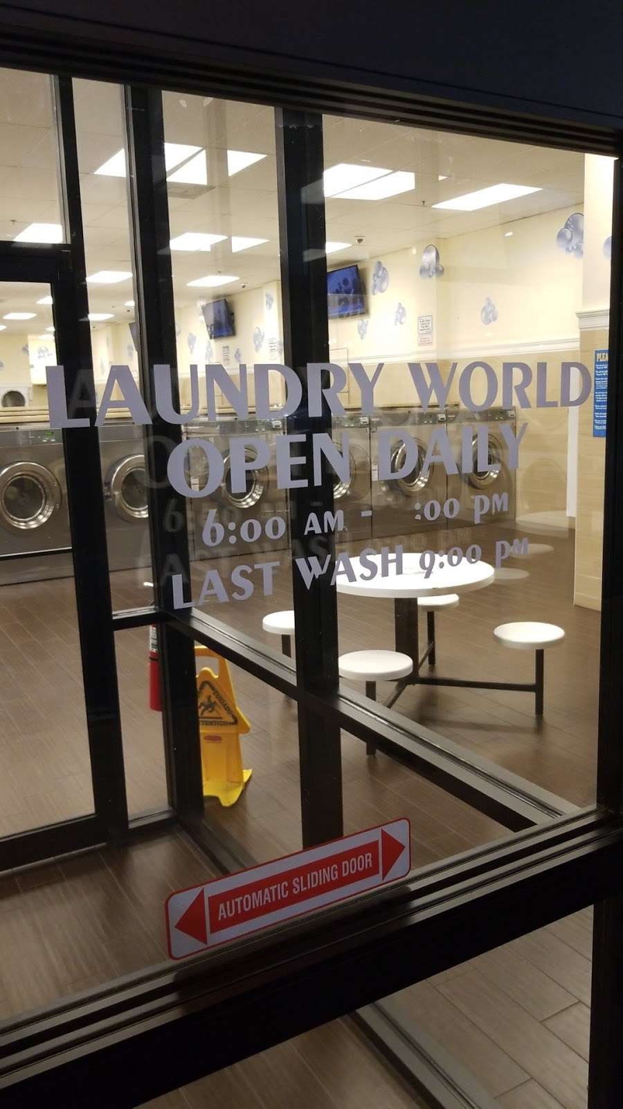 Laundry World | 3400 183rd St, Hazel Crest, IL 60429, USA | Phone: (708) 970-8126