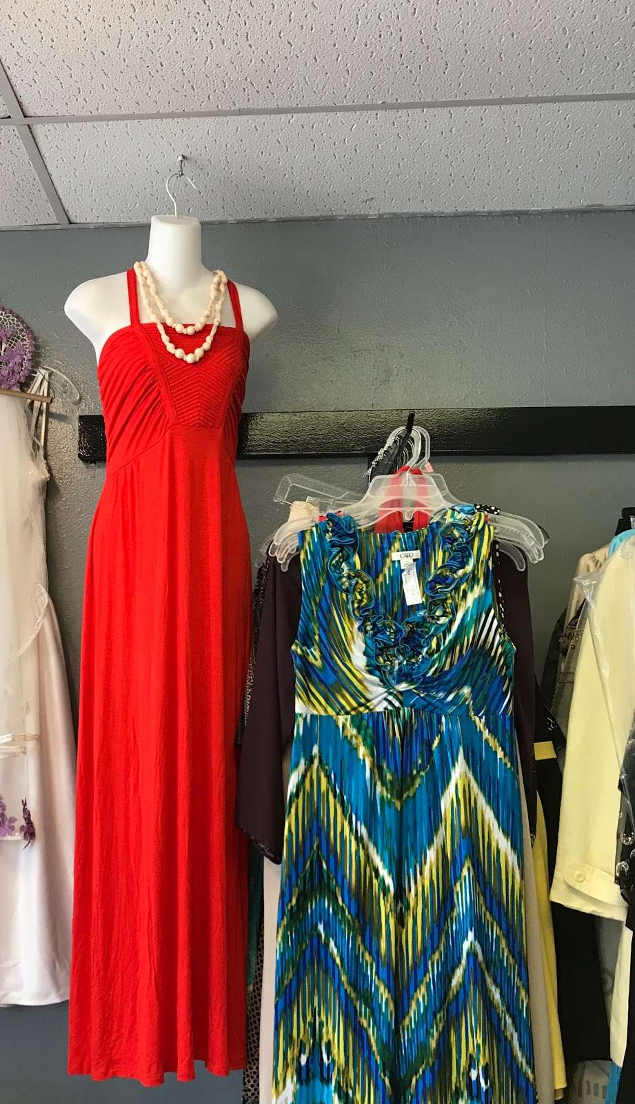 Twice As Nice Resale Shop | 109 Meadow Pkwy, League City, TX 77573 | Phone: (281) 538-1327