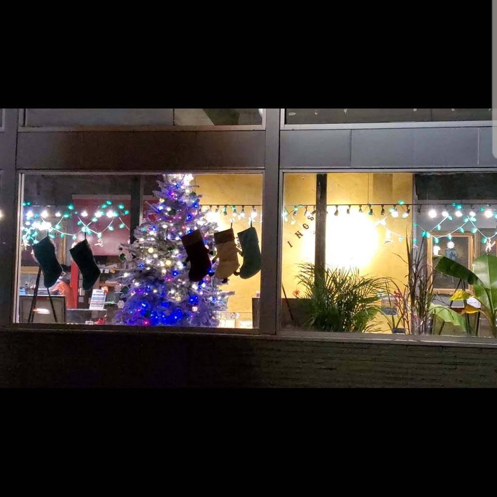 La Cannaisseur | 11324 NW St Helens Rd, Portland, OR 97231, USA | Phone: (503) 285-0355