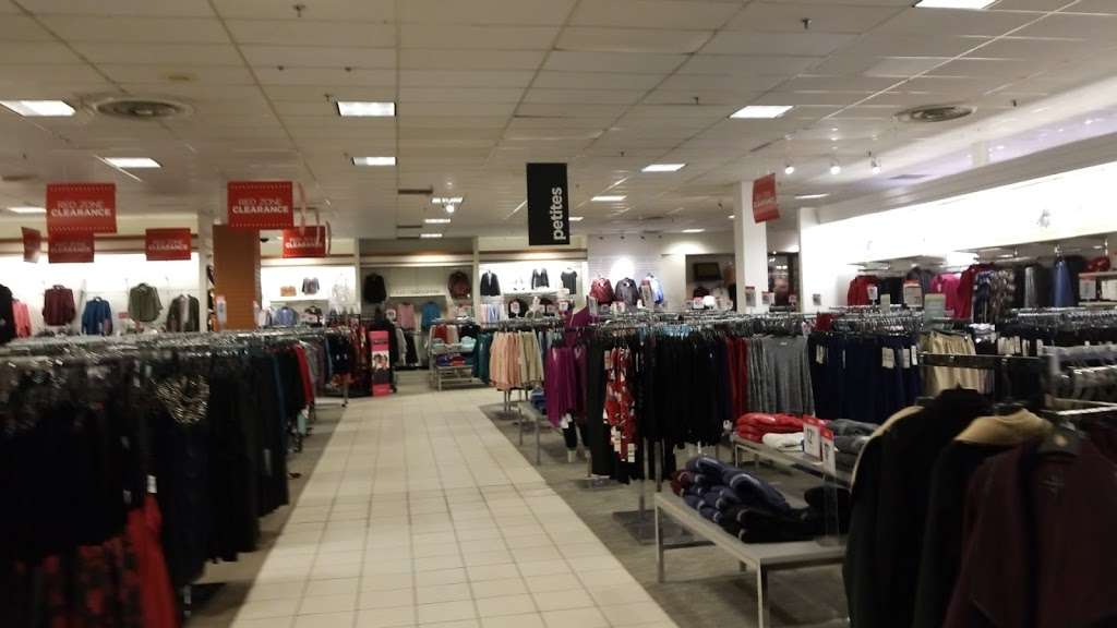 JCPenney | 300 Stroud Mall, Stroudsburg, PA 18360, USA | Phone: (570) 421-4778
