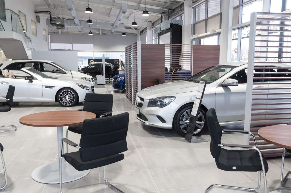 Mercedes-Benz Lakeside | Lakeside estate, Heron Way, Grays RM20 3WJ, UK | Phone: 01708 697944