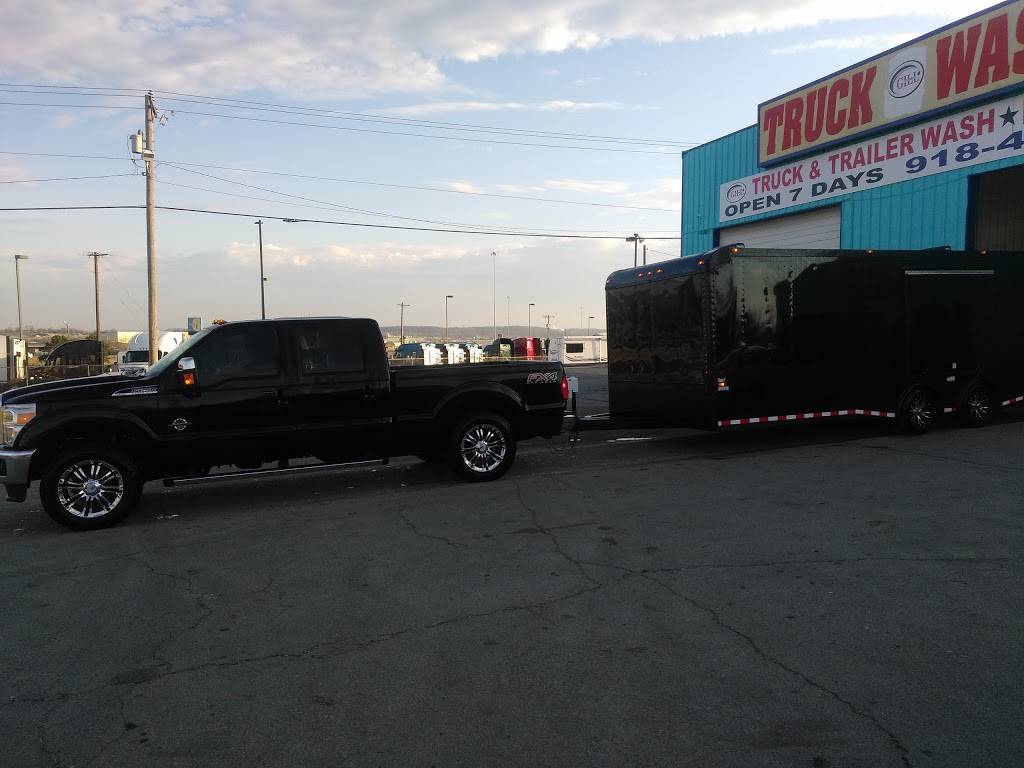 Gill Express Truck Services | 5064 W 61st St, Tulsa, OK 74131, USA | Phone: (918) 445-9274