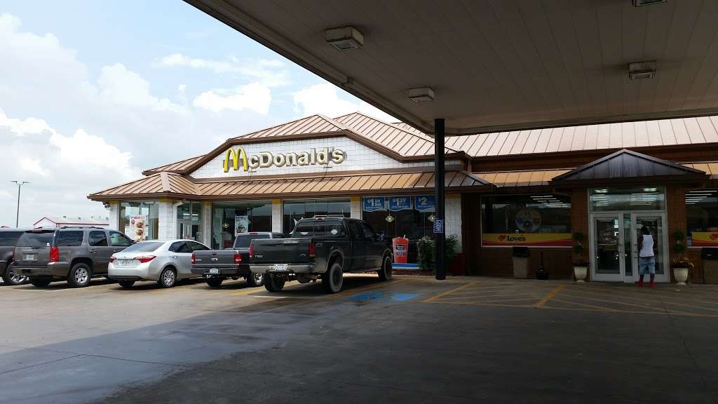 McDonalds | 1703, I-10 E, Baytown, TX 77521, USA | Phone: (281) 843-2020