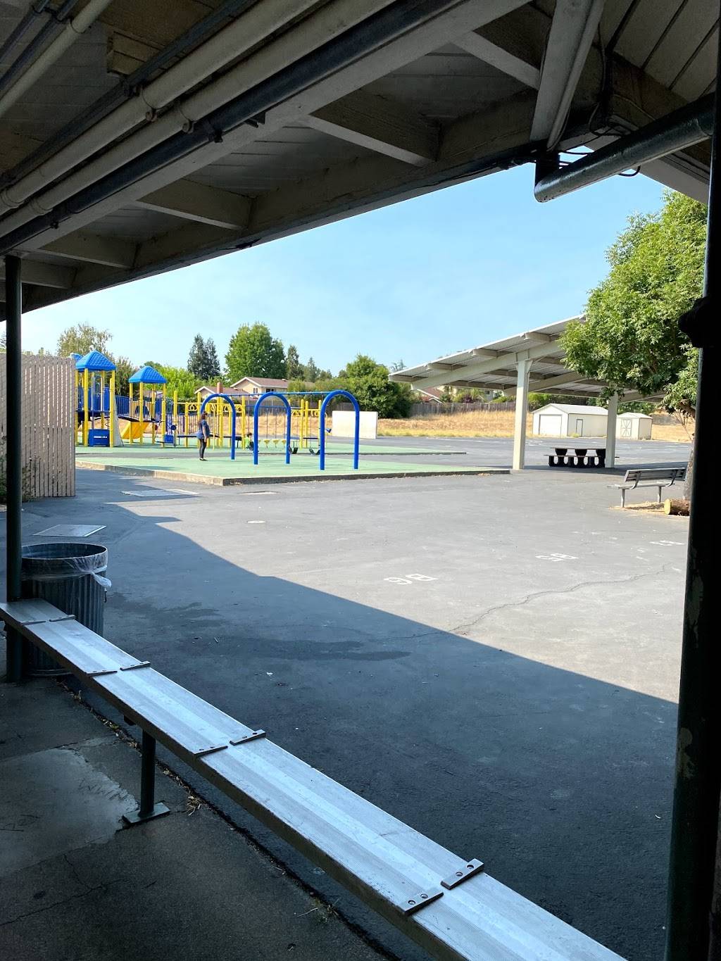 Strandwood Elementary School | 416 Gladys Dr, Pleasant Hill, CA 94523, USA | Phone: (925) 685-3212