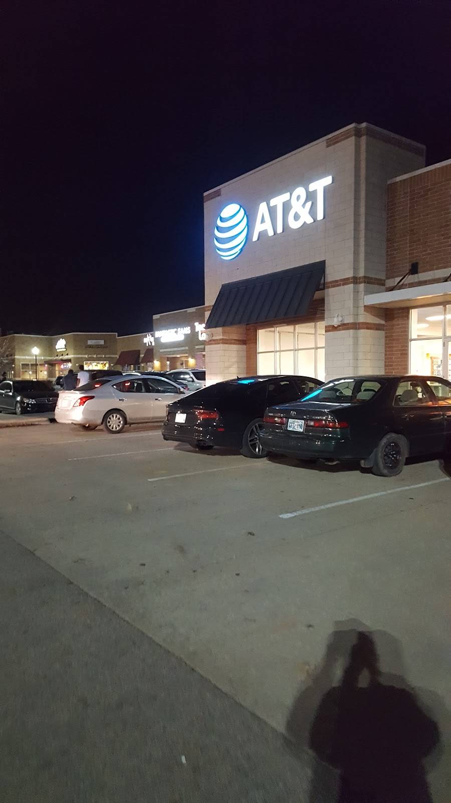 AT&T Store | 1255 E 2nd St, Edmond, OK 73034, USA | Phone: (405) 844-4408