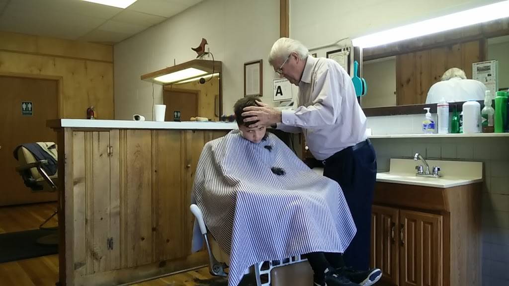 Blackmons Barber Shop | 5887 Old U.S. Hwy 52, Lexington, NC 27295, USA | Phone: (336) 731-6016