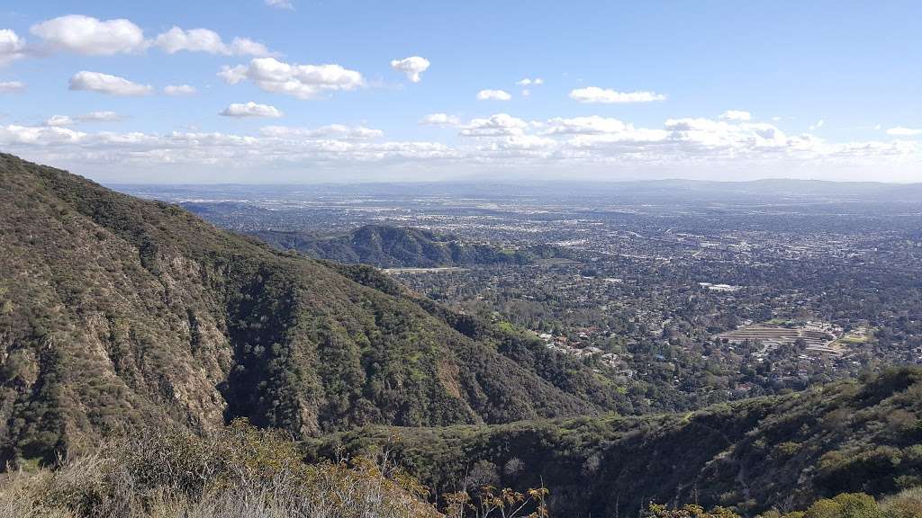 Sierra Vista Park in Sierra Madre, CA 91024, USA