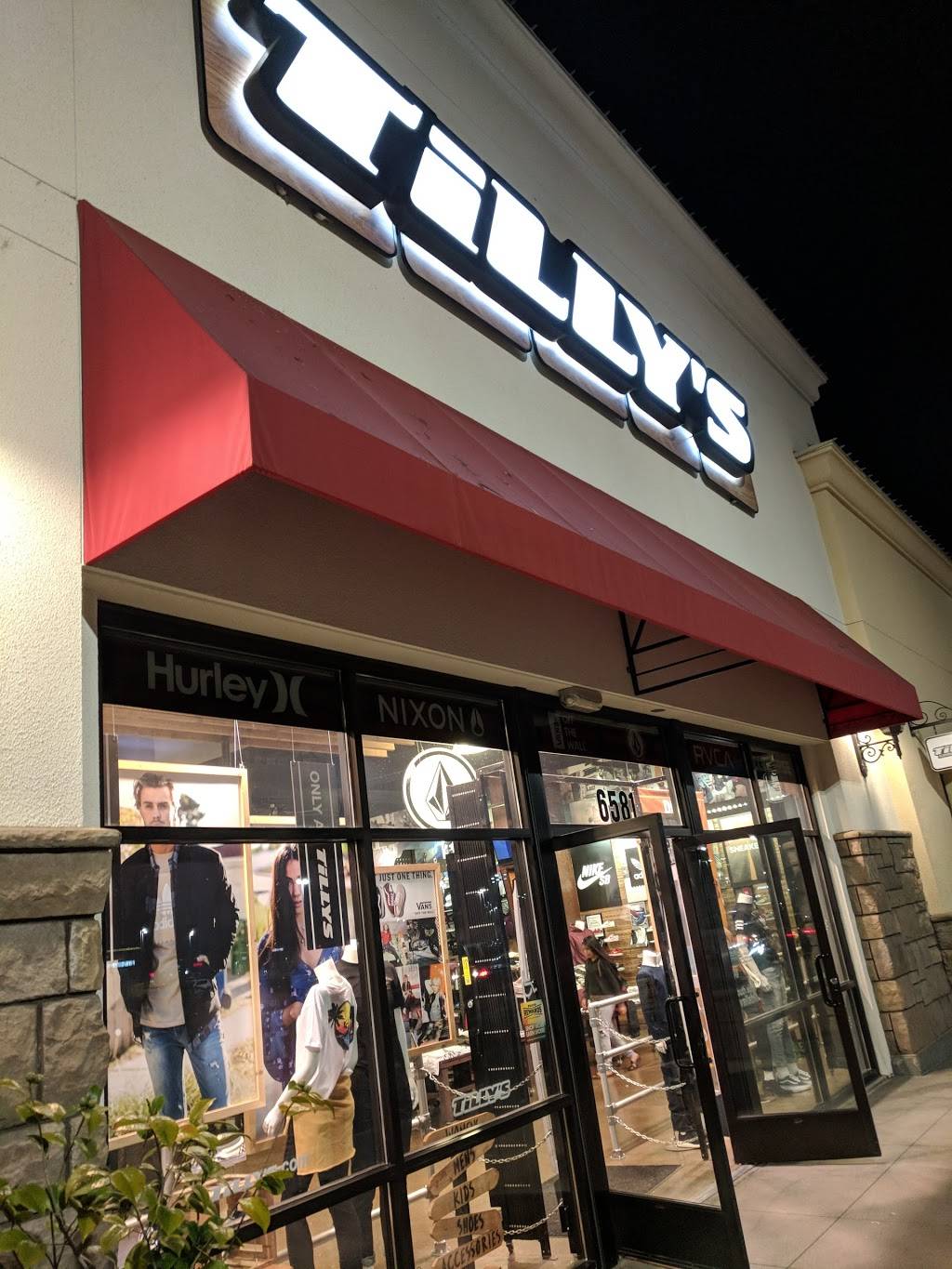 Tillys | 6581 N Riverside Dr, Fresno, CA 93722 | Phone: (559) 470-6810