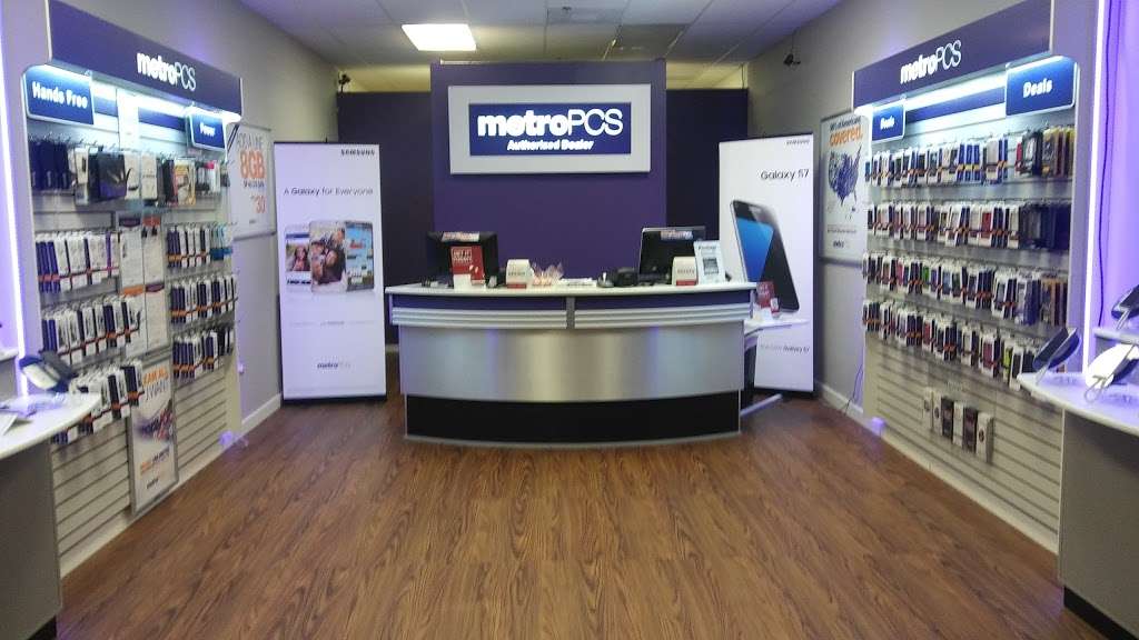 Metro by T-Mobile | 6574 S Kanner Hwy, Stuart, FL 34997, USA | Phone: (772) 287-9660