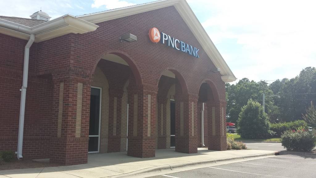 PNC Bank | 50001 Governors Dr, Chapel Hill, NC 27517, USA | Phone: (919) 960-3340