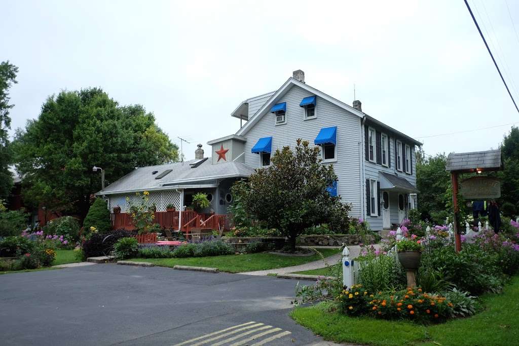 Olde Fogie Farm B & B | 106 Stackstown Rd, Marietta, PA 17547, USA | Phone: (877) 653-3644