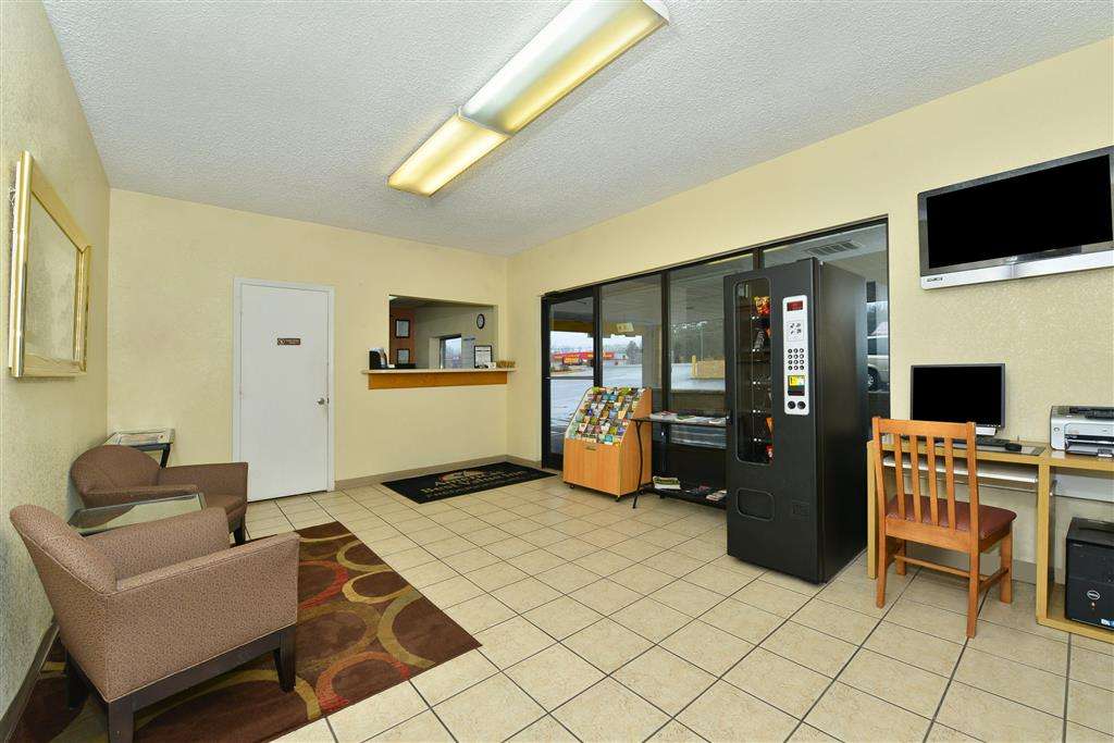 Americas Best Value Inn - Fredericksburg North | 605 Warrenton Rd, Fredericksburg, VA 22406 | Phone: (540) 371-6300