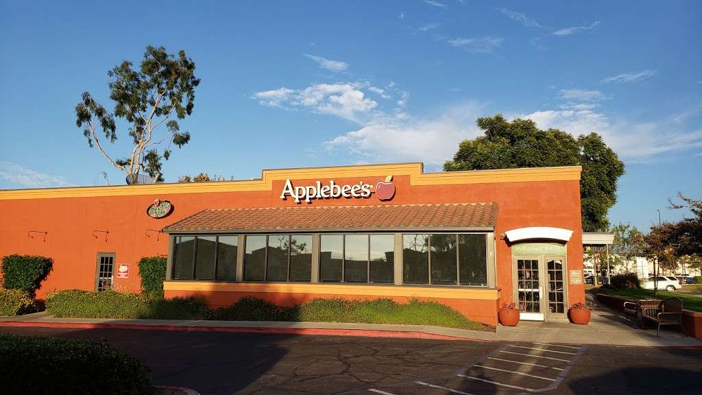 Applebees Grill + Bar | 9480 East Mira Mesa Blvd, San Diego, CA 92126, USA | Phone: (858) 578-8280