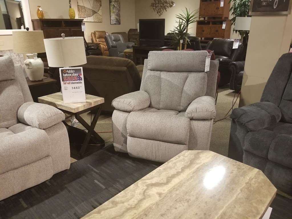 Ashley HomeStore | 6610 Baltimore National Pike, Catonsville, MD 21228 | Phone: (410) 788-7779