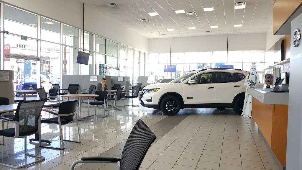 Nissan Van Nuys | 5425 Van Nuys Blvd, Van Nuys, CA 91401, USA | Phone: (866) 267-2092