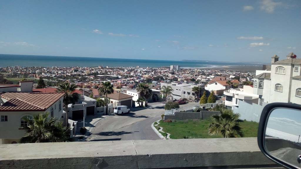 Caseta Fraccionamiento Costa Coronado | Av Costa Coronado, Costacoronado Residencial, Tijuana, B.C., Mexico