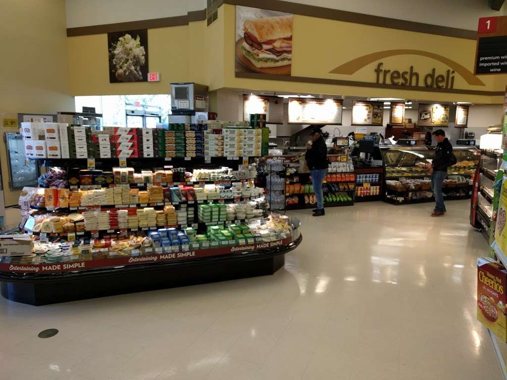 Safeway | 4100 Redwood Rd, Oakland, CA 94619, USA | Phone: (510) 531-0565