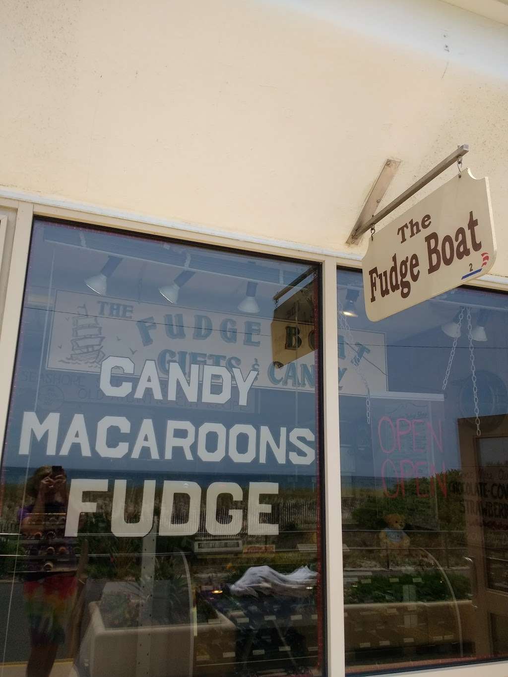 The Fudge Boat | 3700 Boardwalk, Sea Isle City, NJ 08243, USA