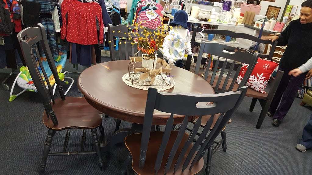 Tracys Thrifty Treasures | 4425 North Point Blvd, Sparrows Point, MD 21219, USA | Phone: (410) 388-0134