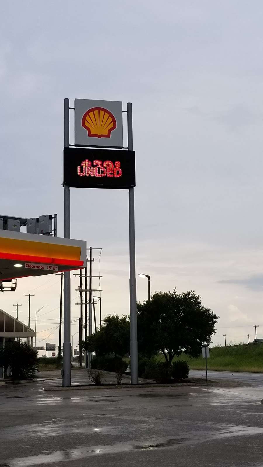 Chevron | 7210 SW Loop 410, San Antonio, TX 78242, USA | Phone: (210) 623-6163