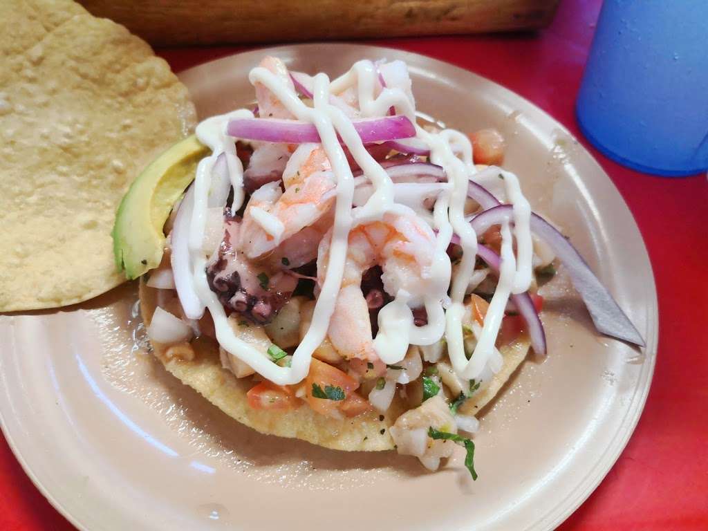 El Cangrejito Jr. - restaurant  | Photo 3 of 10 | Address: Blvd. Gustavo Diaz Ordaz, Novena Sur y o Sta. Fe 915, Santafe, 22117 Tijuana, B.C., Mexico | Phone: 664 626 1020