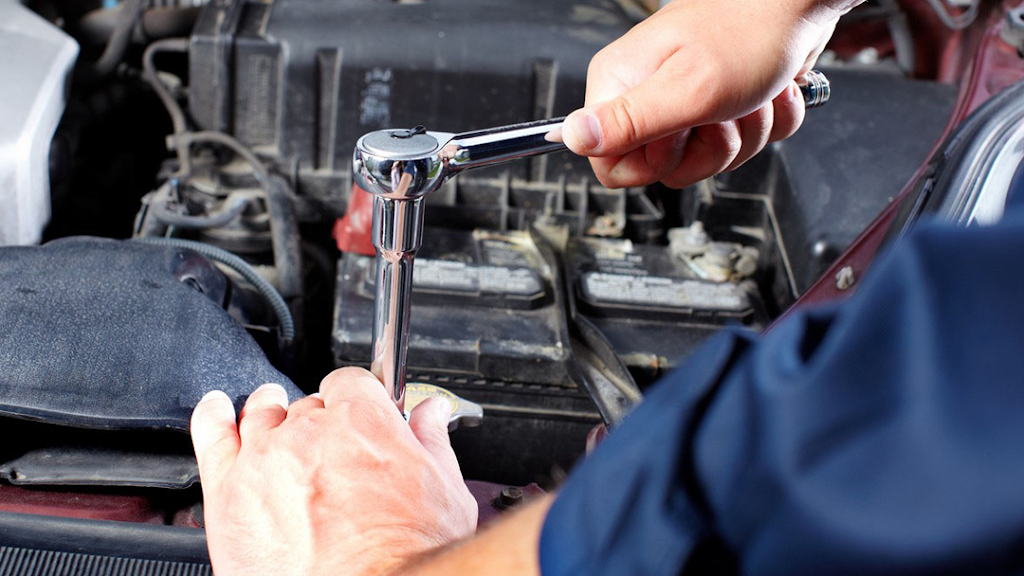 Randys Personal Auto Service | 608 SE Industrial Dr, Blue Springs, MO 64014, USA | Phone: (816) 224-3217