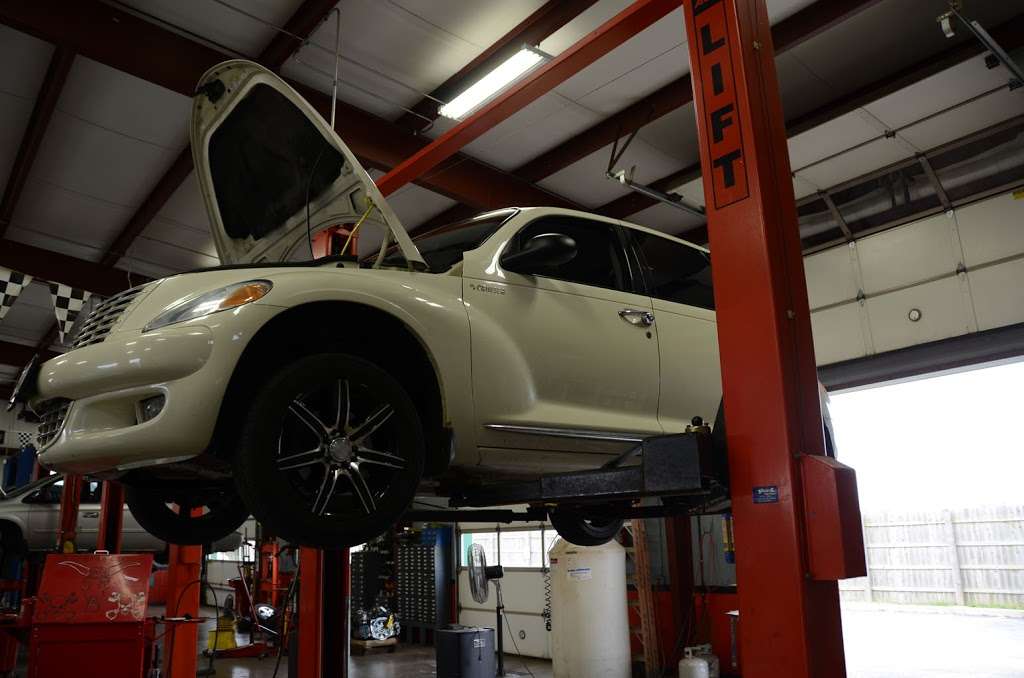 Keiths Car Care | 78 Stone Hill Rd, Oswego, IL 60543, USA | Phone: (630) 554-8911