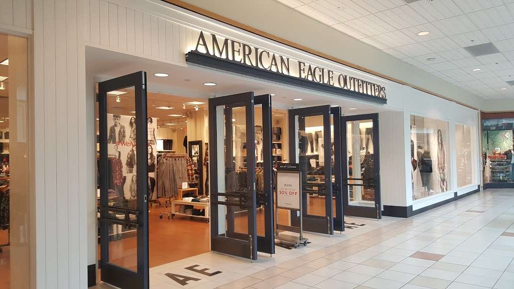 American Eagle Outfitters | 219 Hamilton Mall, Mays Landing, NJ 08330, USA | Phone: (609) 484-9402