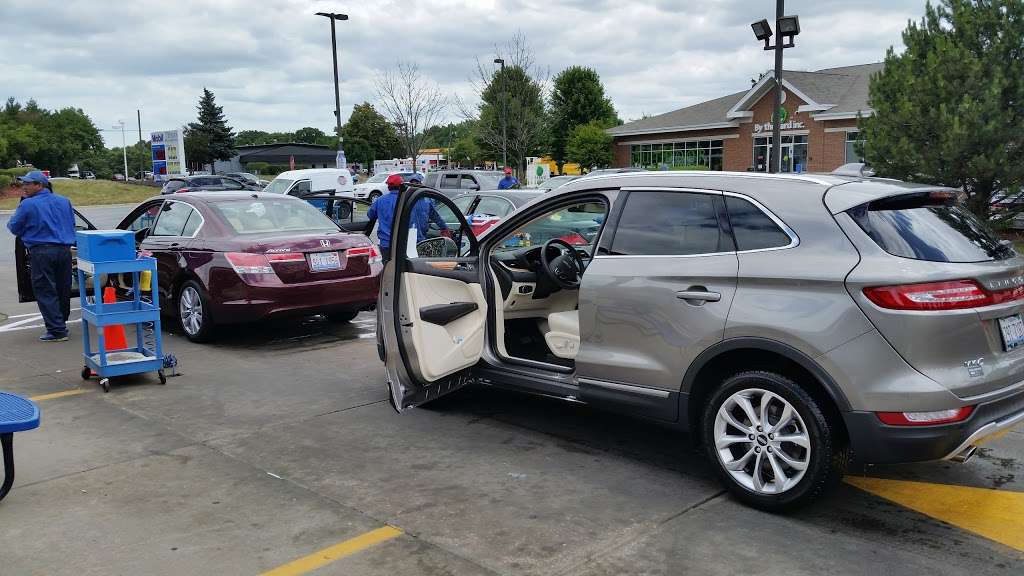 Peacock Car Wash | 860 S Milwaukee Ave, Vernon Hills, IL 60061 | Phone: (847) 821-1640