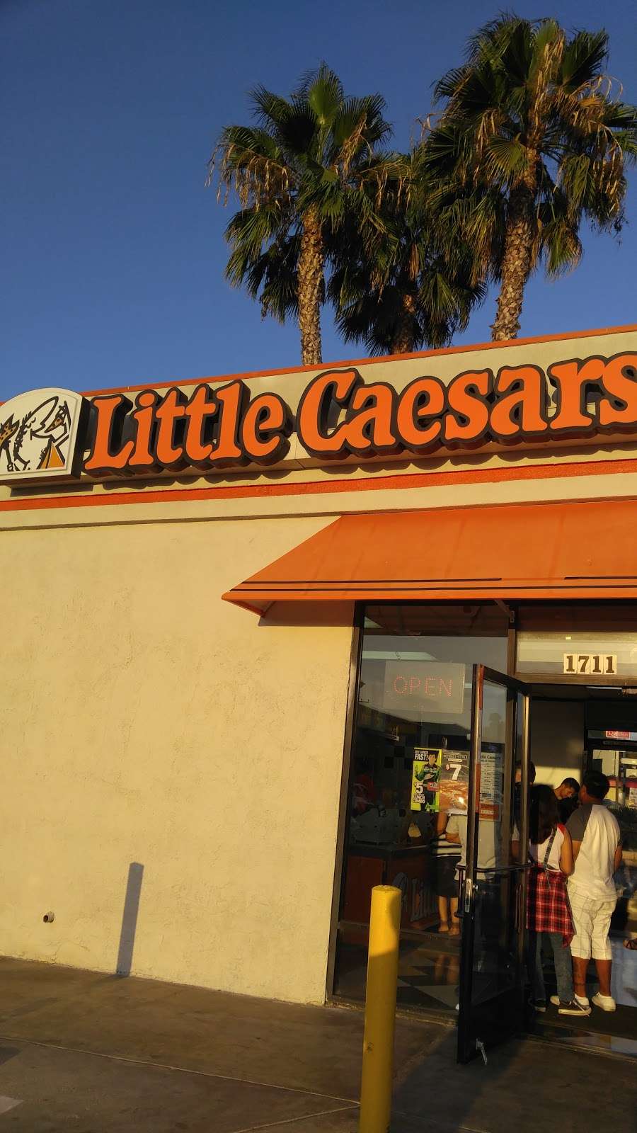 Little Caesars Pizza | 1711 W Ball Rd, Anaheim, CA 92804, USA | Phone: (714) 991-3190