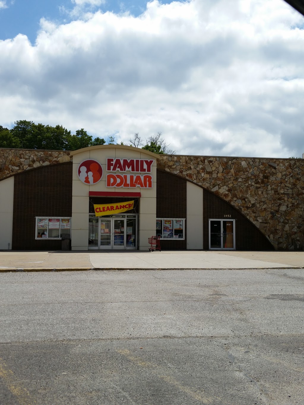 Family Dollar | 1450 W State Rd 2, La Porte, IN 46350 | Phone: (219) 393-1055