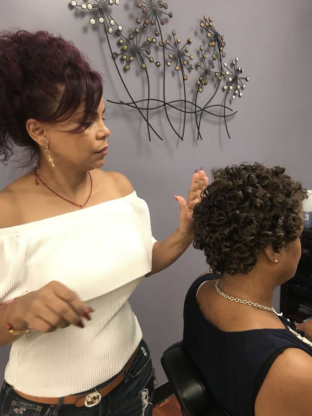 Union Dominican Salon | 986 Swan Creek Rd E, Fort Washington, MD 20744, USA | Phone: (301) 292-5500