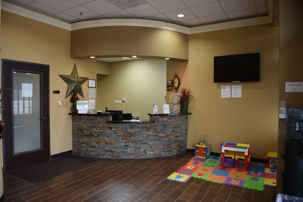 Red Star Dental | 14460 Hillcroft St #102, Houston, TX 77085, USA | Phone: (832) 360-2385