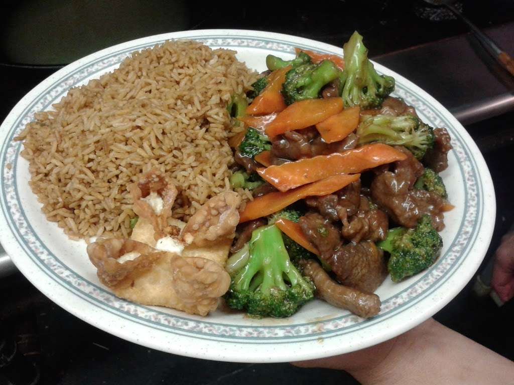 Red Dragon Chinese | 751 N General McMullen Dr, San Antonio, TX 78228, USA | Phone: (210) 437-4013