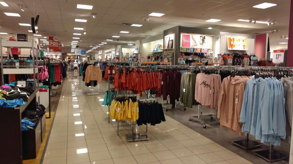 JCPenney - 800 S Randall Rd, Algonquin, IL 60102