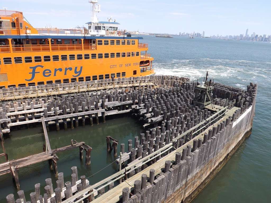 St. George Ferry Terminal | 1 Bay St, Staten Island, NY 10301