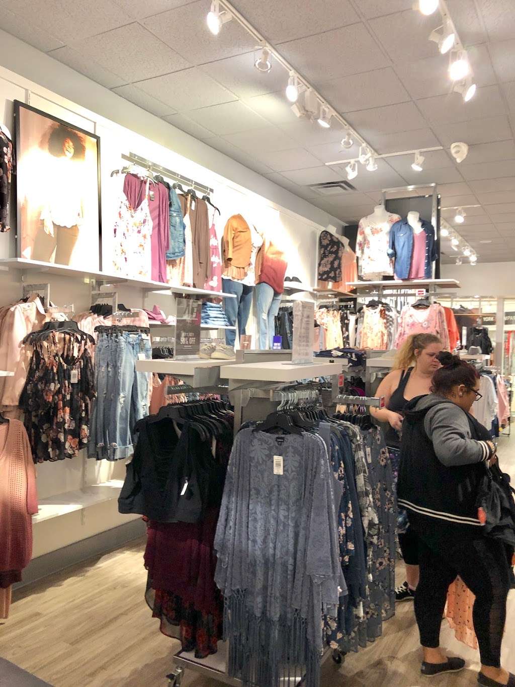 Torrid 2578 E Sunrise Blvd Space 2087a Fort Lauderdale Fl