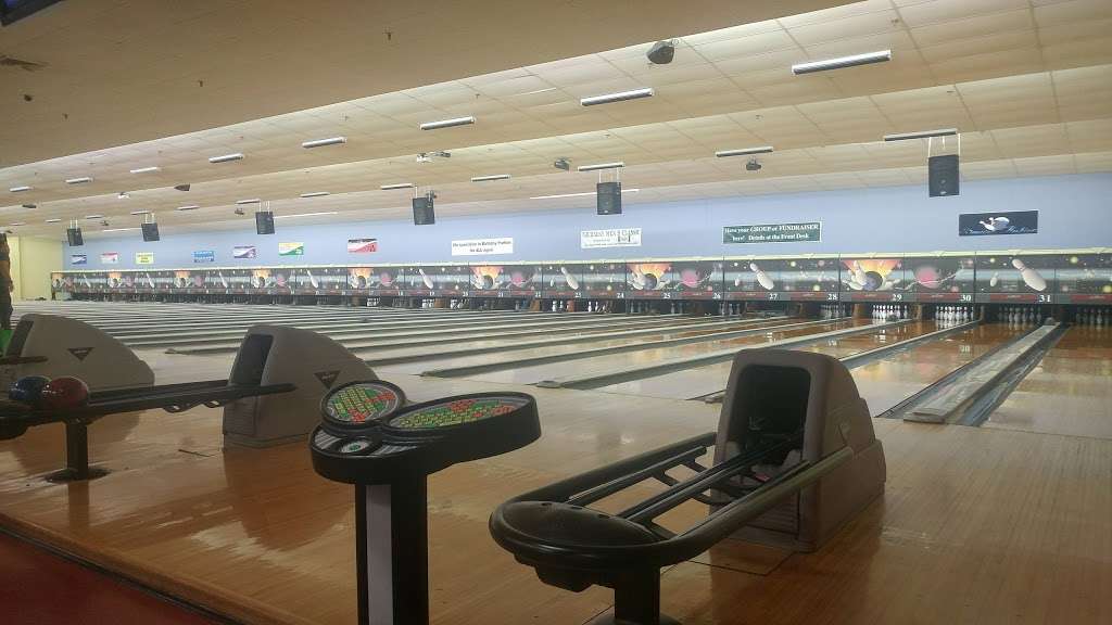 Thunderbird Lanes | 1475 Street Rd, Warminster, PA 18974, USA | Phone: (215) 674-8250