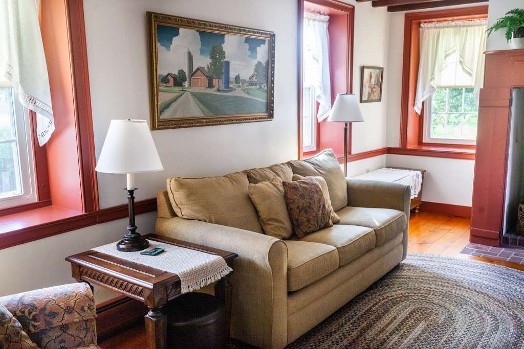 Landis Farm Guest House | 2048 Gochlan Rd, Manheim, PA 17545 | Phone: (717) 283-7648