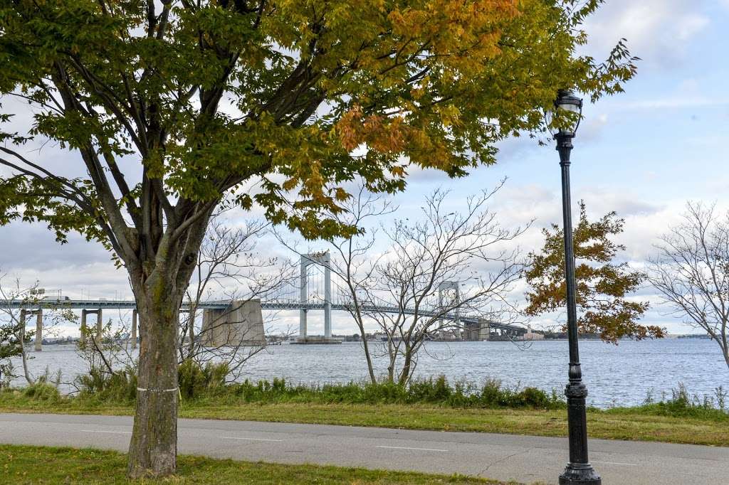 Little Bay Park | Cross Island Pkwy, Whitestone, NY 11357, USA | Phone: (212) 639-9675