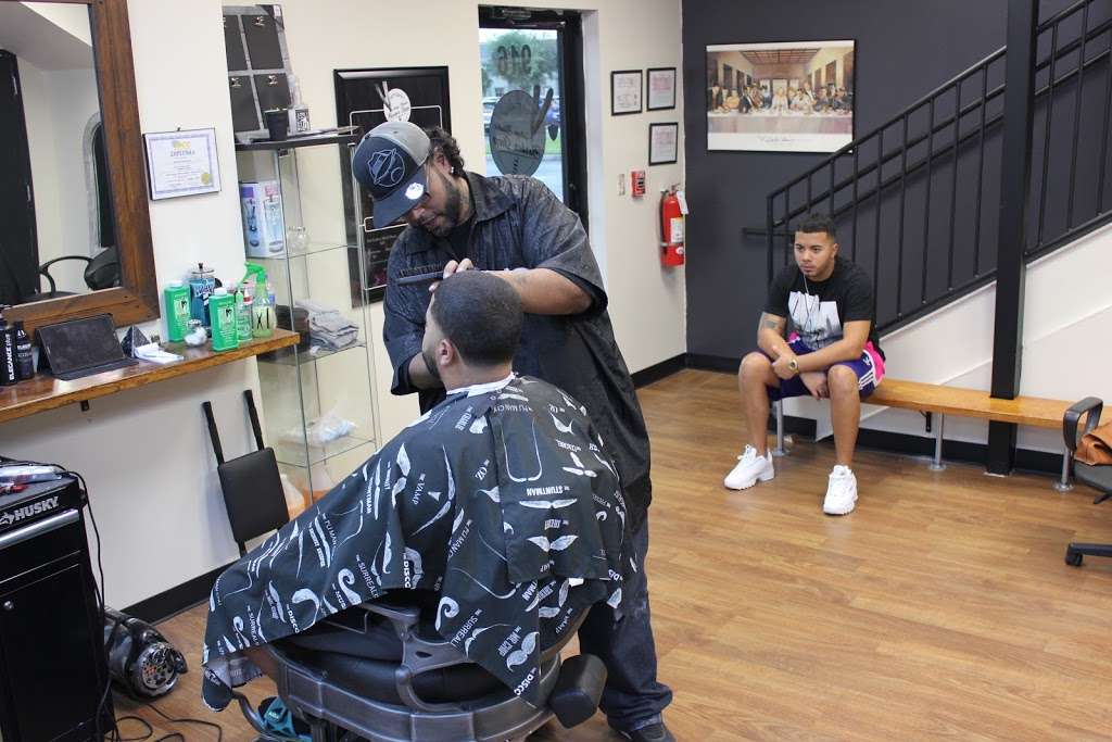 Vintage Blades Barbershop | 916 E Osceola Pkwy, Kissimmee, FL 34744, USA | Phone: (407) 910-4633