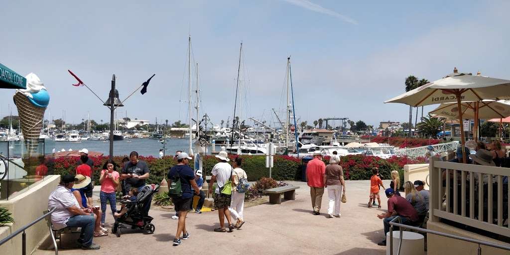 Boatel B & B On the Water | 1583 Spinnaker Dr, Ventura, CA 93001, USA | Phone: (805) 598-2628