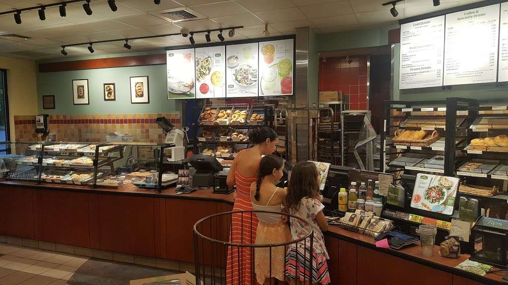 Panera Bread | 3301 Bath Pike, Bethlehem, PA 18017 | Phone: (610) 866-9802